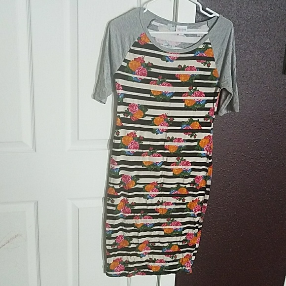 Lularoe unicorn! Extra small floral Julia - Picture 1 of 2